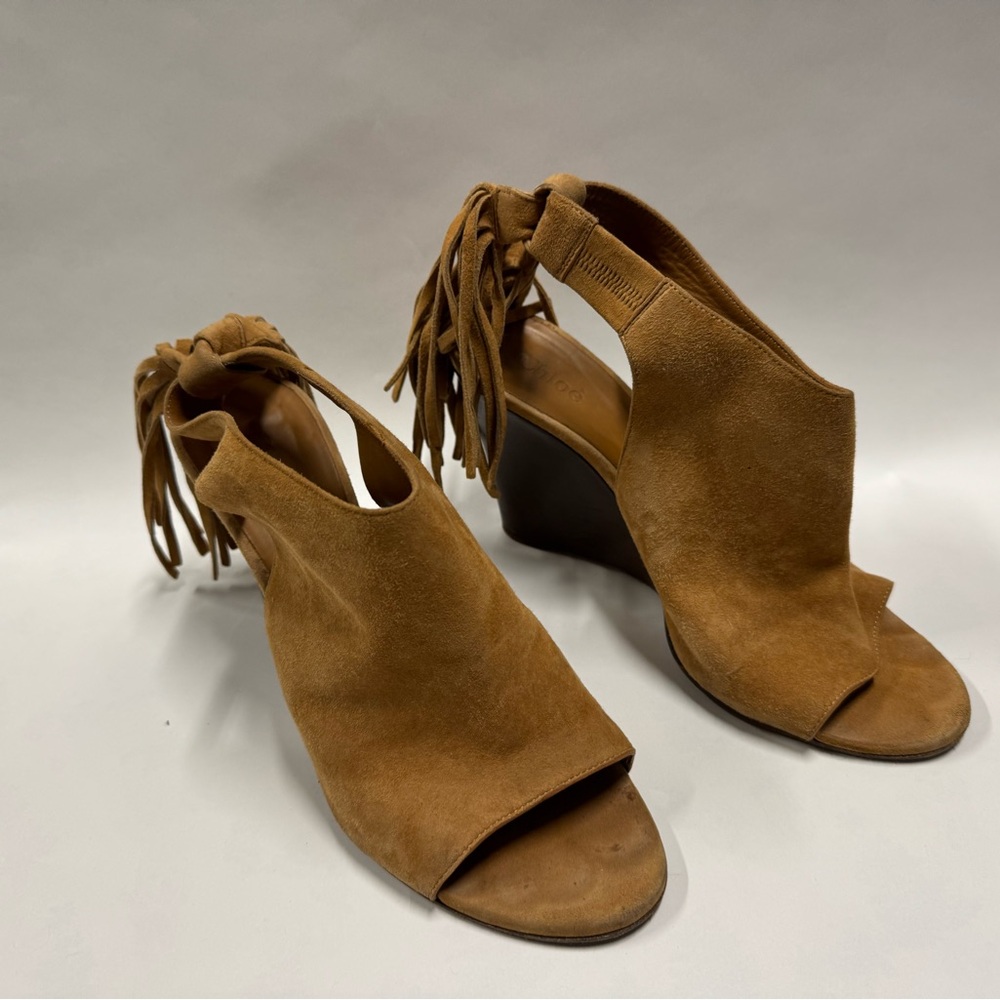 Chloe suede peep toe fringe wedges 9.5